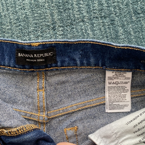 Banana Republic Jean Shorts size 27 - Picture 2 of 3